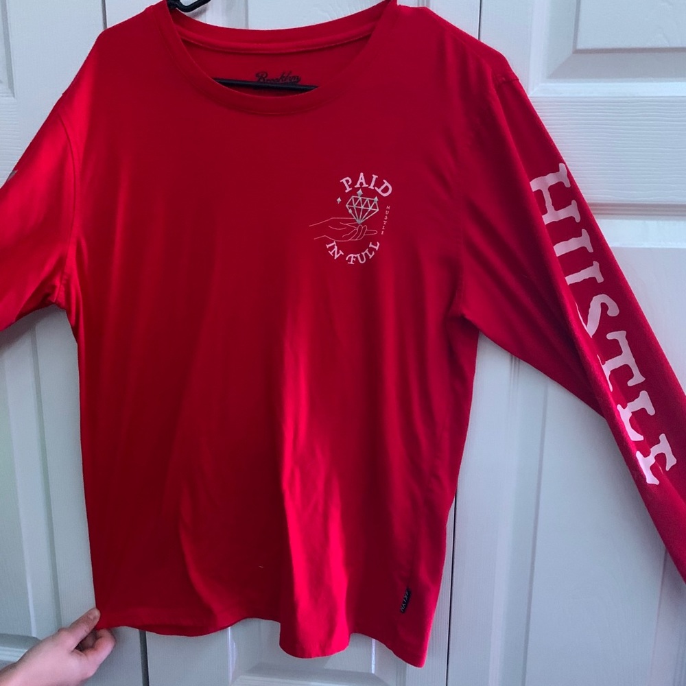 Brooklyn Cloth along Sleeve